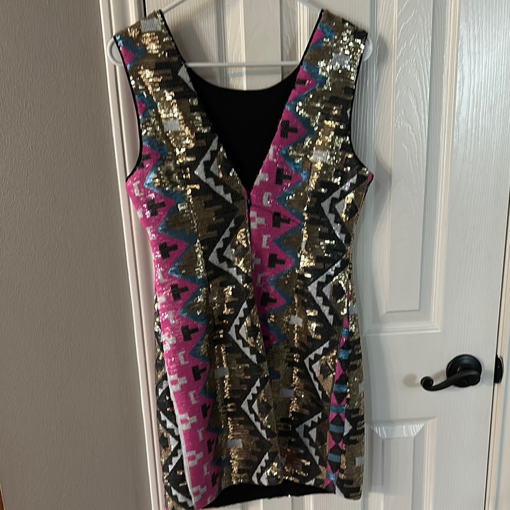 Sequin Geometric Pattern Dress - Picture 3 of 6